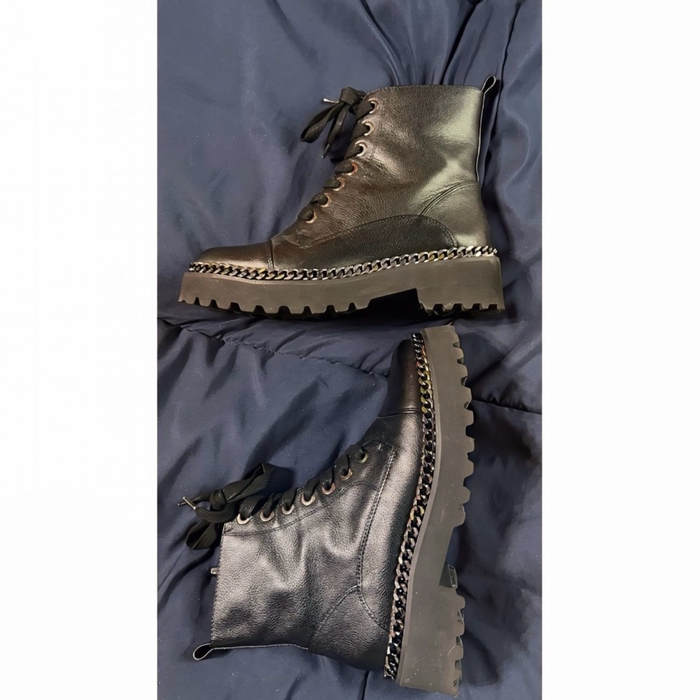 Vince Camuto Combat Chain Link Boots. Women’s size 5.5